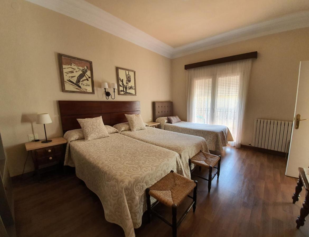 Hostal Canigo El Pont de Suert Dış mekan fotoğraf